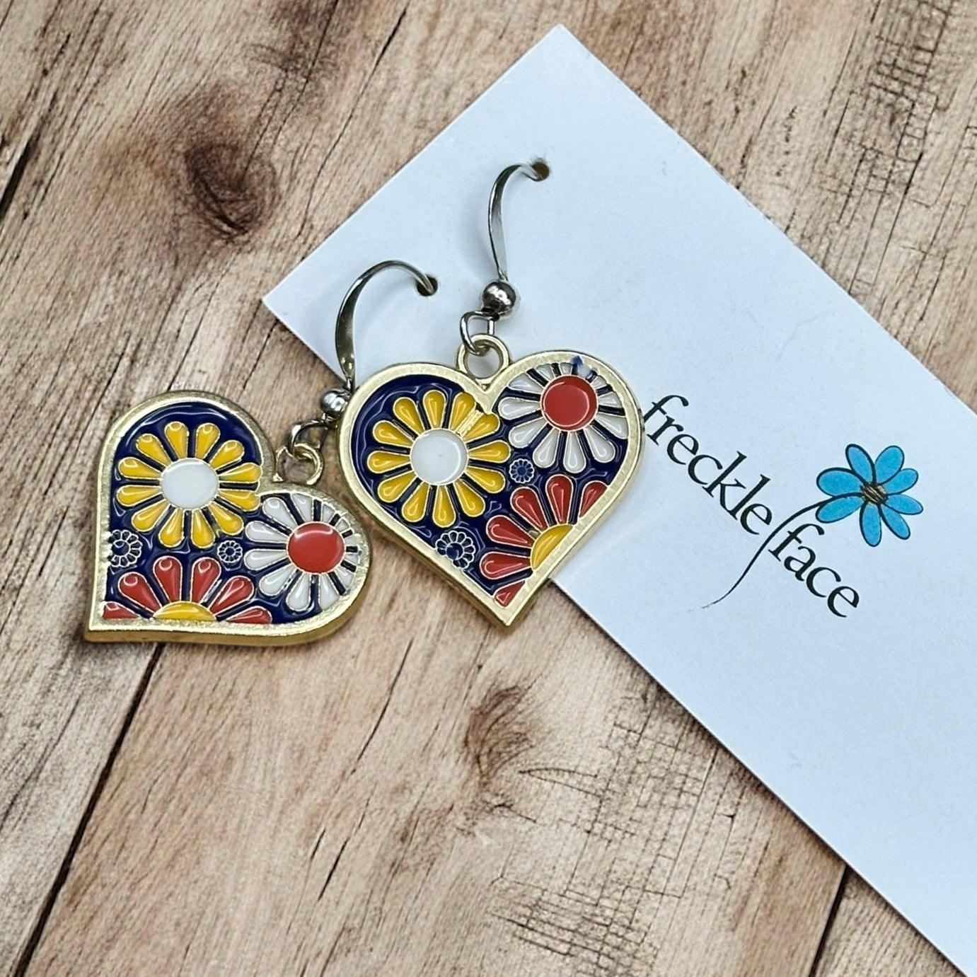 Retro Flower Power Earrings – Colorful Enamel Dangles, Hypoallergenic & Lightweight