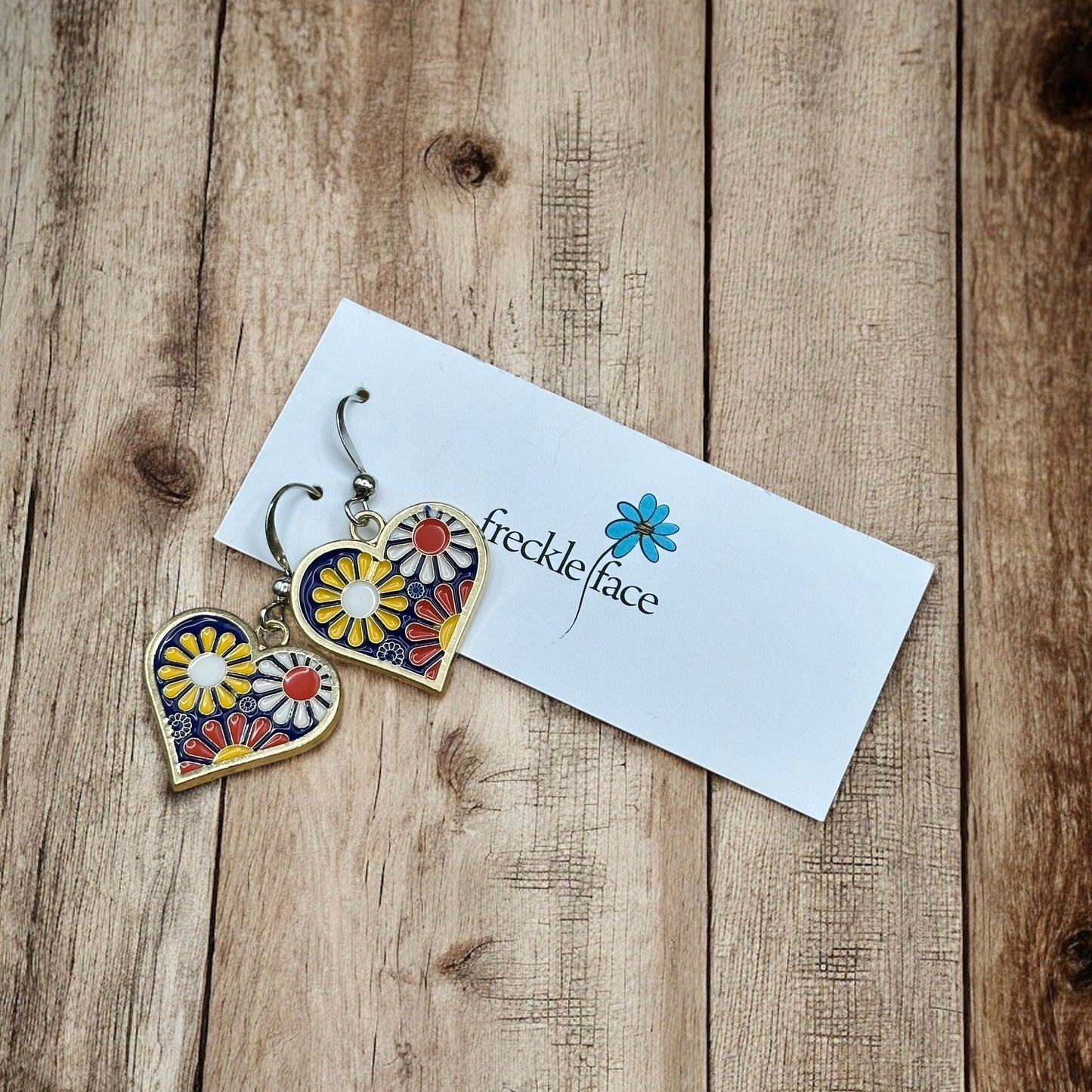 Retro Flower Power Earrings – Colorful Enamel Dangles, Hypoallergenic & Lightweight