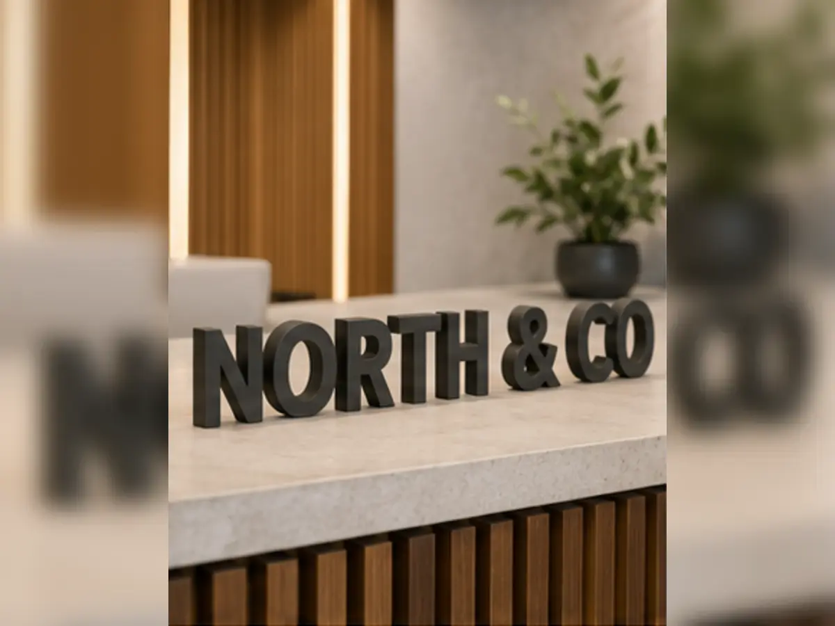 3D-Printed Business Desk Letters